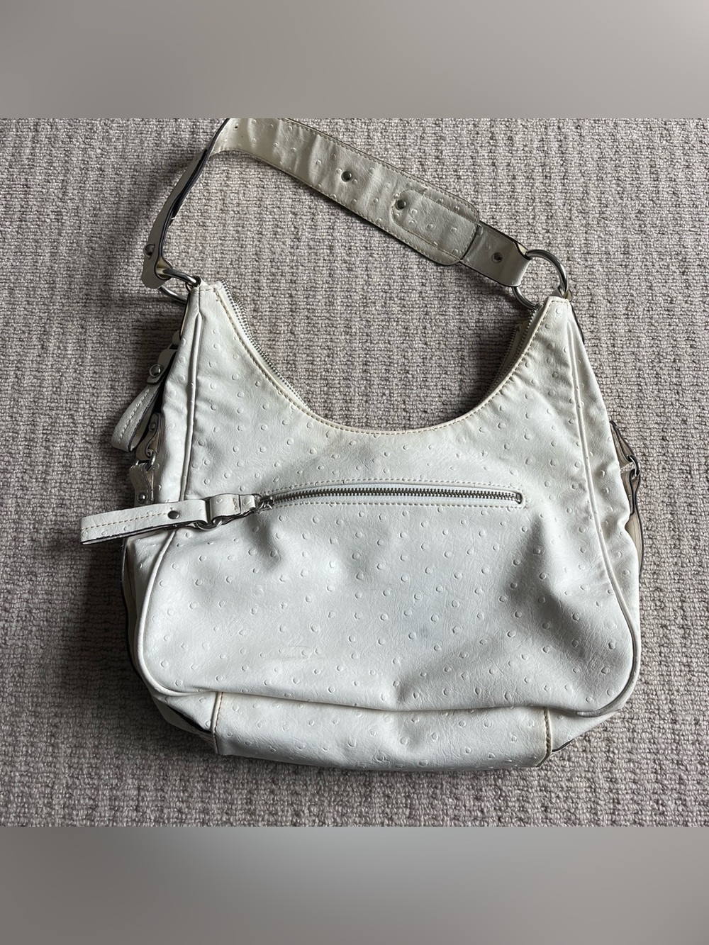 White Guess Faux Leather Bag - Picture 6 of 6